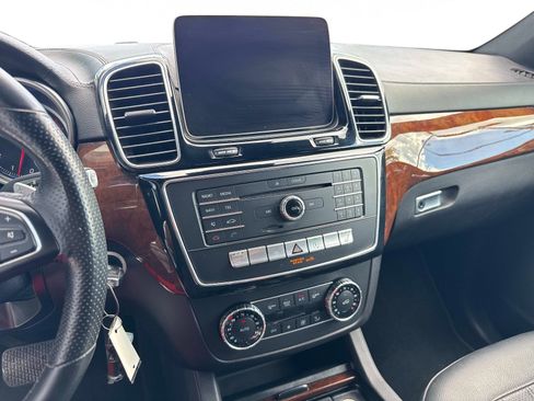 Used 2019 Mercedes-Benz GLS 450 4MATIC image 26