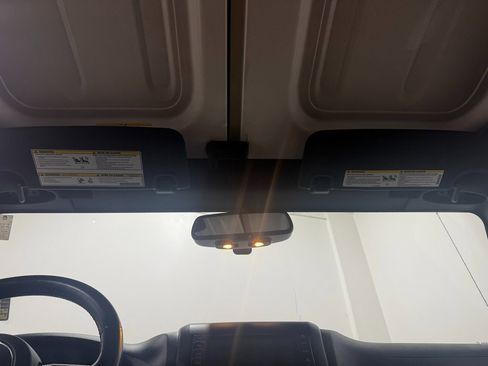 Used 2018 Jeep Wrangler Unlimited Sahara w/ Dual Top Group image 28