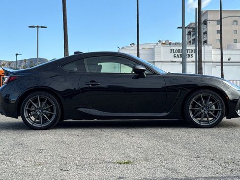 Used 2024 Subaru BRZ Limited w/ Popular Package 2 RWD image 3