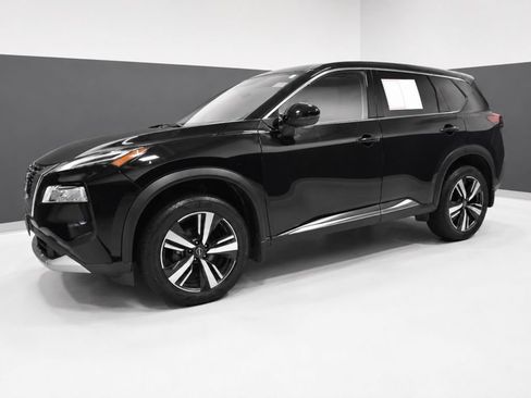 Certified 2023 Nissan Rogue Platinum w/ Platinum Premium Package AWD/4WD image 2