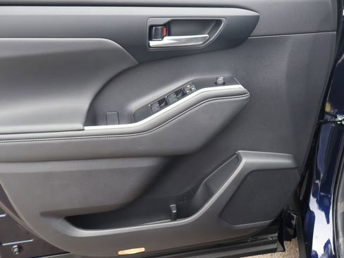 New 2026 Toyota Highlander XSE image 20