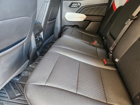 Used 2023 GMC Canyon AT4X w/ Edition 1 image 29