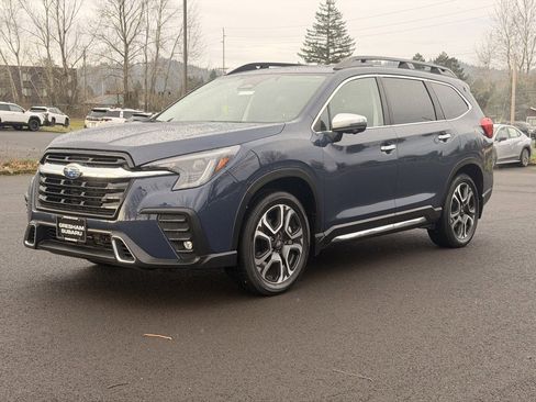 Used 2023 Subaru Ascent Touring w/ Popular Package #2A image 3