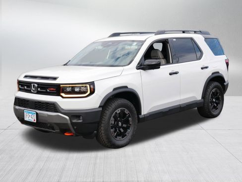 Certified 2026 Honda Passport TrailSport Elite image 3