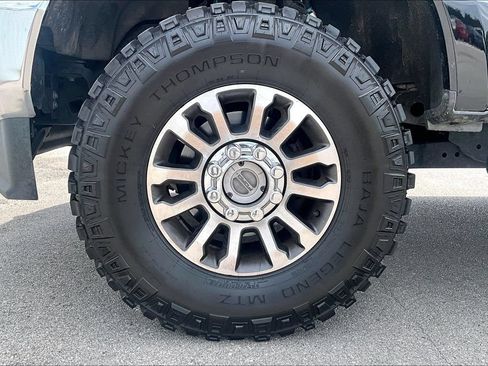 Used 2020 Ford F250 Lariat w/ FX4 Off-Road Package AWD/4WD image 8