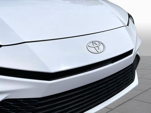 Used 2025 Toyota Camry LE FWD image 32
