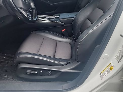 Used 2018 Honda Accord Sport image 2