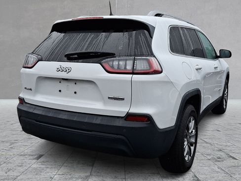 Used 2019 Jeep Cherokee Latitude Plus w/ Cold Weather Group AWD/4WD image 4