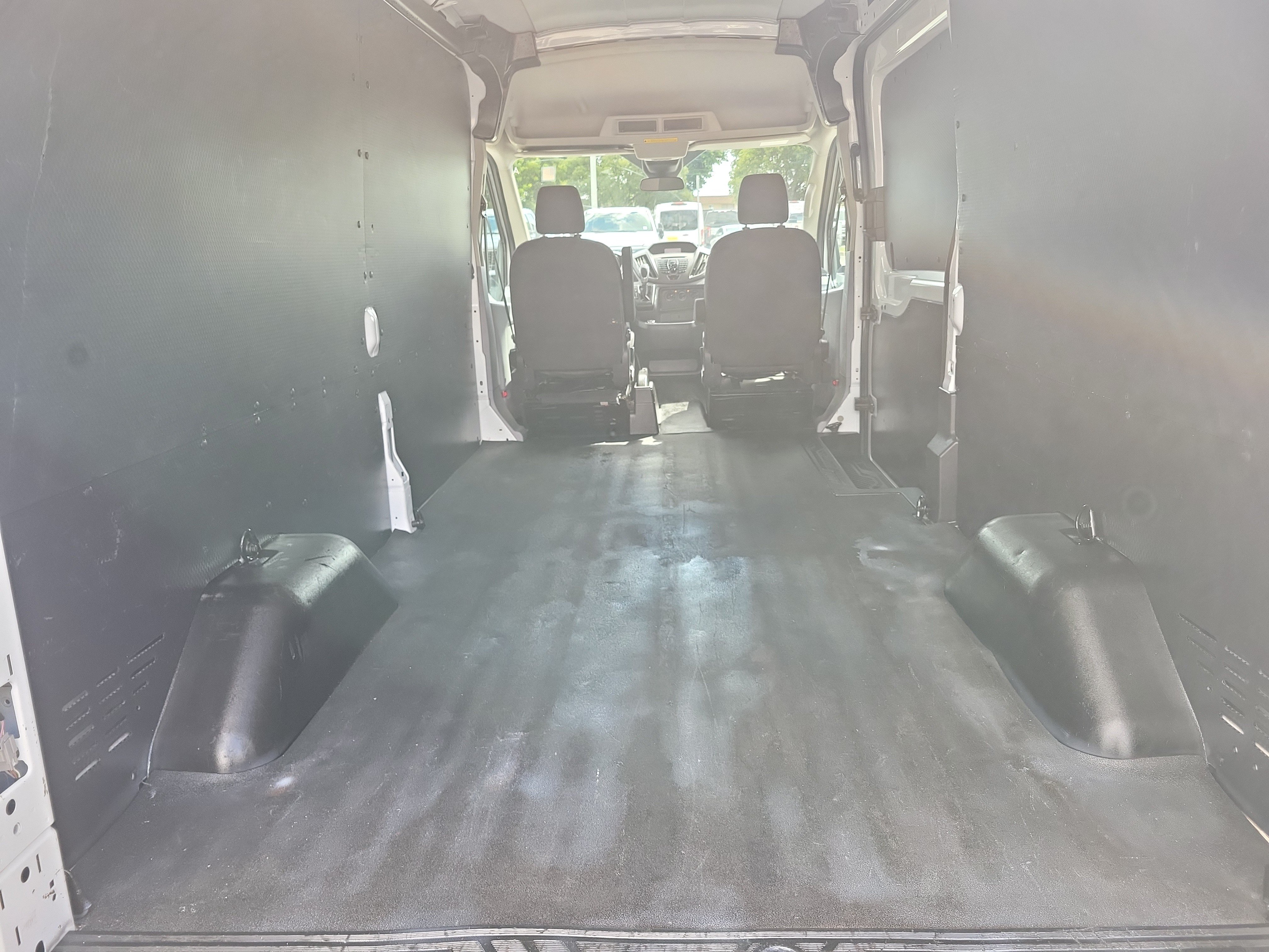 Used 2019 Ford Transit 250 148 Medium Roof w/ Interior Upgrade Package RWD image 12