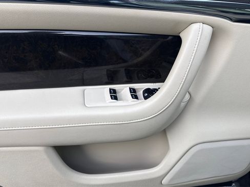 Used 2016 Lincoln MKS w/ Equipment Group 101A image 18