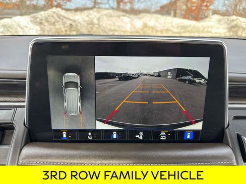 Used 2021 GMC Yukon SLT w/ SLT Premium Package image 31