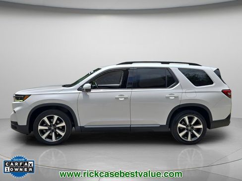 Used 2023 Honda Pilot Elite image 3