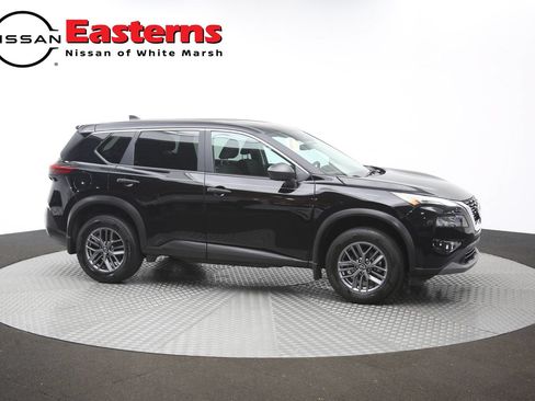 Used 2023 Nissan Rogue S AWD/4WD image 41