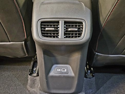 Used 2022 Buick Envision Essence w/ Sport Touring Package image 43