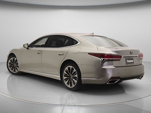 Used 2018 Lexus LS 500 w/ Interior Upgrade Package RWD image 2