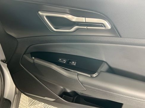 Used 2024 Kia Sportage EX AWD/4WD image 30