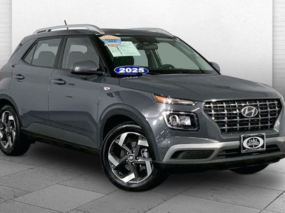Used 2025 Hyundai Venue SEL