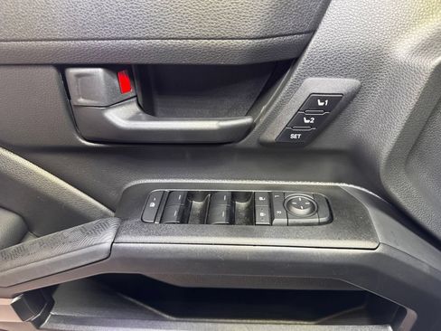 Certified 2025 Toyota 4Runner TRD Off-Road Premium AWD/4WD image 25