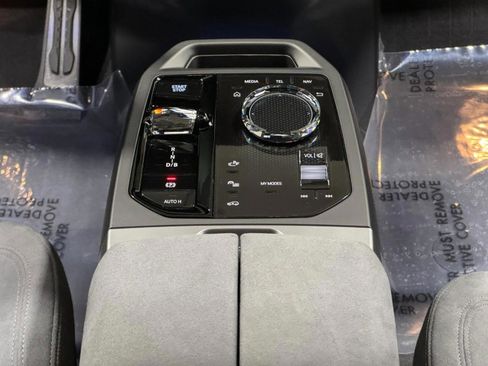 New 2026 BMW iX M70 image 17