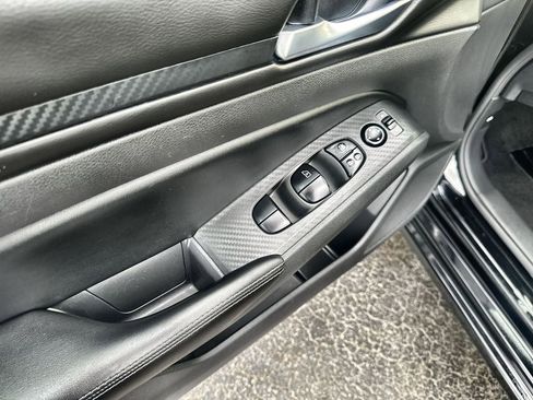 Used 2024 Nissan Altima 2.5 SV image 13