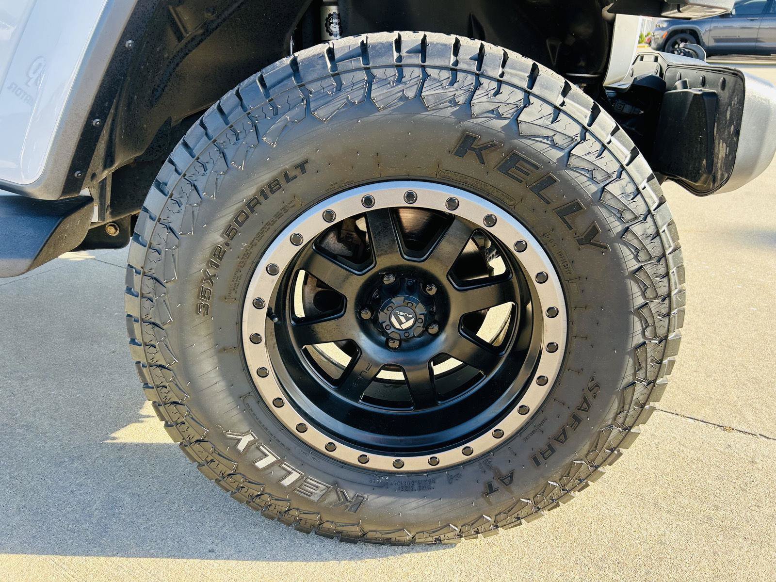 Used 2020 Jeep Gladiator Overland AWD/4WD image 36