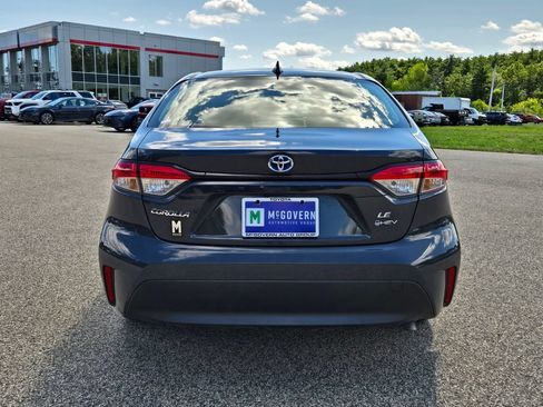 Used 2025 Toyota Corolla LE AWD/4WD image 4