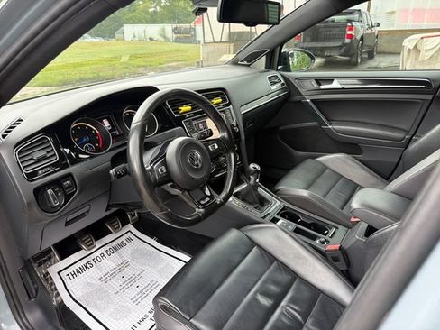 Used 2016 Volkswagen Golf R 4-Door AWD/4WD image 13