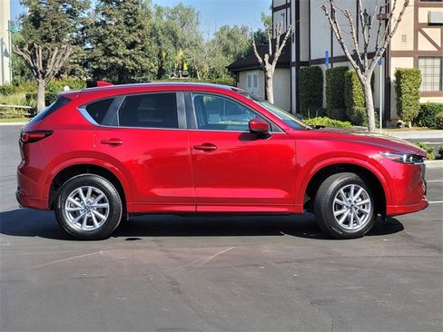Used 2025 MAZDA CX-5 AWD 2.5 S w/ Preferred Package image 4