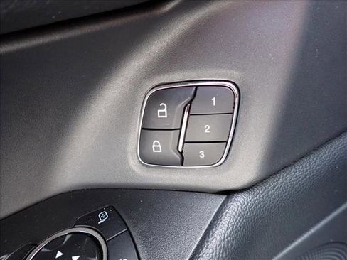 Used 2024 Ford Expedition Max XLT AWD/4WD image 12