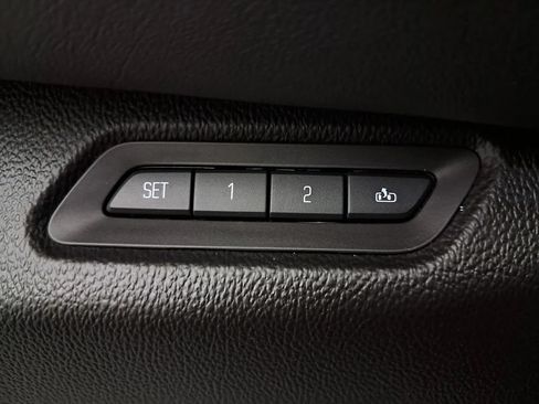 Used 2016 Cadillac Escalade 4WD image 11