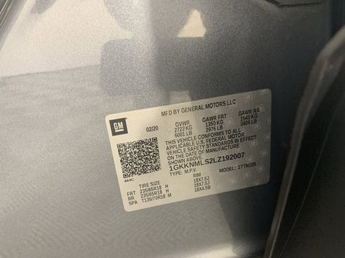 Used 2020 GMC Acadia SLT w/ Premium Package image 13