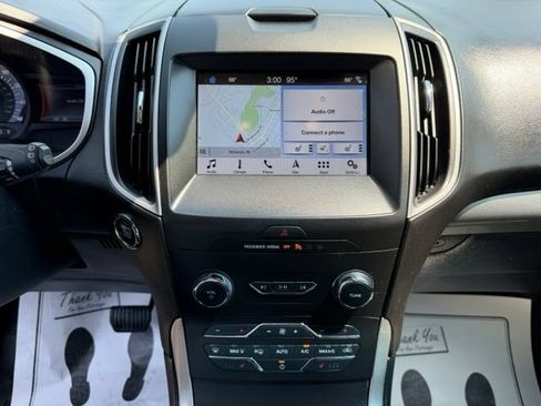Used 2019 Ford Edge SEL w/ Equipment Group 201A AWD/4WD image 3
