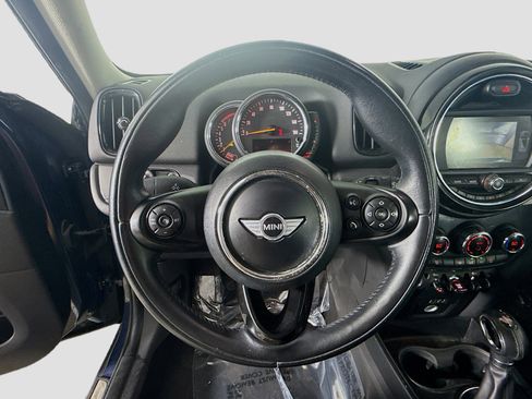 Used 2017 MINI Cooper Countryman FWD image 13