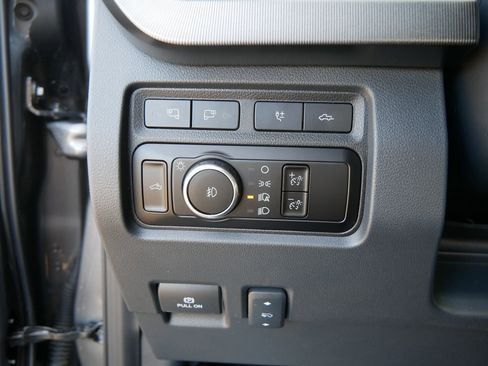 Used 2023 Ford F450 Platinum w/ FX4 Off-Road Package image 26