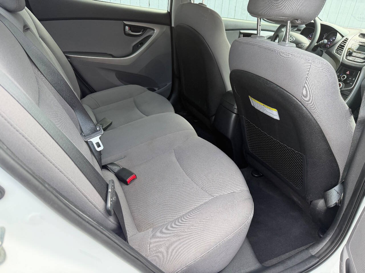 Used 2016 Hyundai Elantra SE FWD image 9