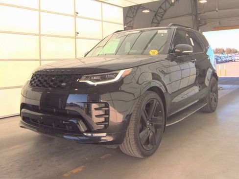 Used 2023 Land Rover Discovery S R-Dynamic image 1