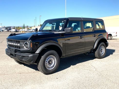 New 2025 Ford Bronco 4-Door image 1