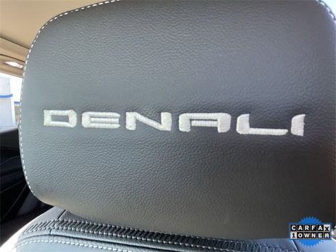 Used 2024 GMC Terrain Denali w/ Denali Premium Package image 19