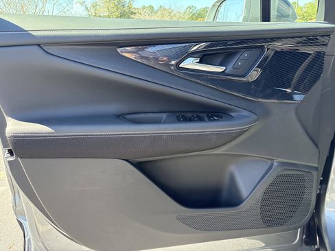 New 2026 Chevrolet Blazer EV LT image 10