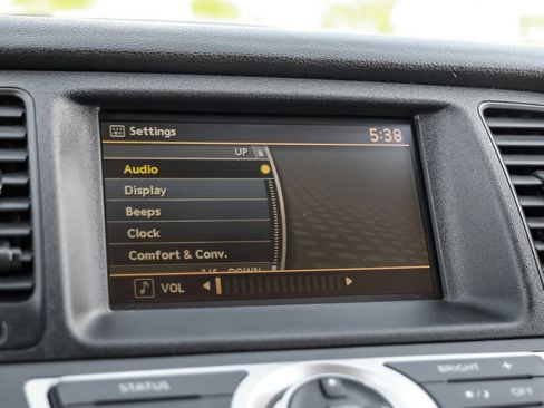 Used 2010 Nissan Murano SL w/ Leather Pkg FWD image 29