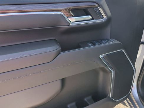 Used 2024 Chevrolet Silverado 1500 LT image 22