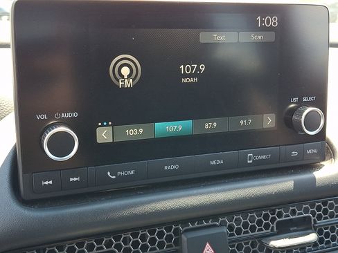 Used 2023 Honda HR-V Sport image 16