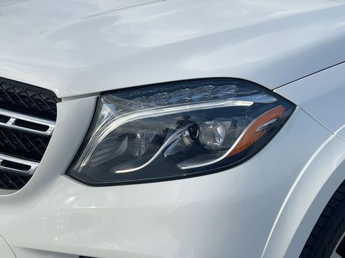 Used 2019 Mercedes-Benz GLS 550 4MATIC w/ Driver Assistance Package image 11