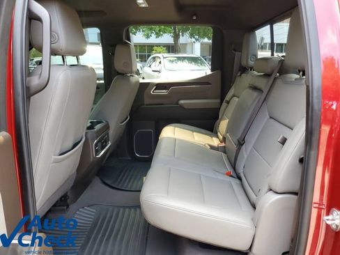 Used 2024 GMC Sierra 1500 SLT w/ SLT Premium Plus Package AWD/4WD image 9