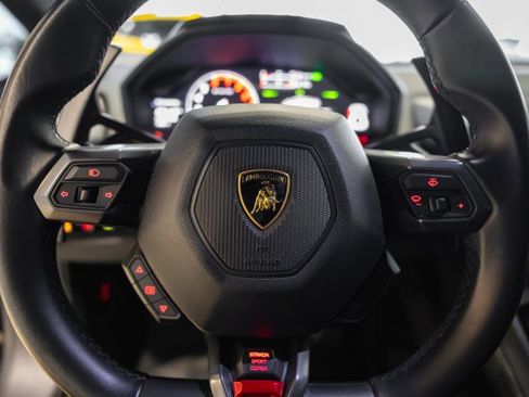 Used 2016 Lamborghini Huracan LP 580-2 image 32