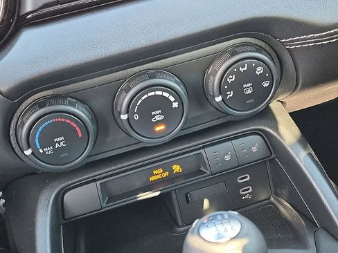 New 2026 MAZDA MX-5 Miata Club w/ Interior Package RWD image 24