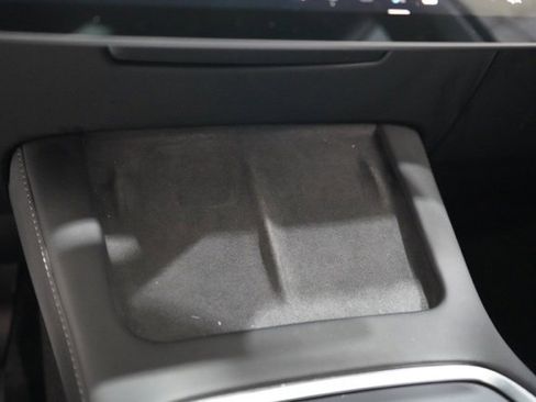 Used 2023 Tesla Model Y Long Range image 28