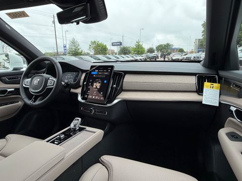 New 2026 Volvo XC90 B5 Ultra AWD/4WD image 10