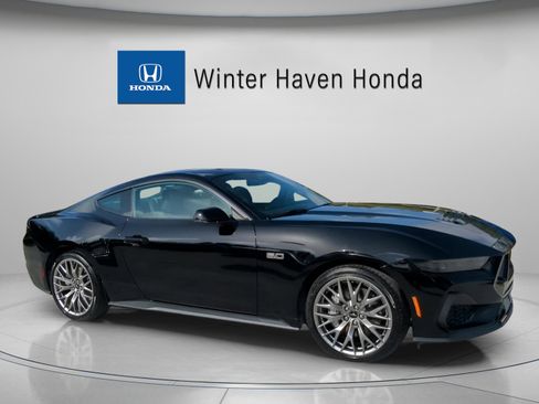 Used 2025 Ford Mustang GT Premium image 35