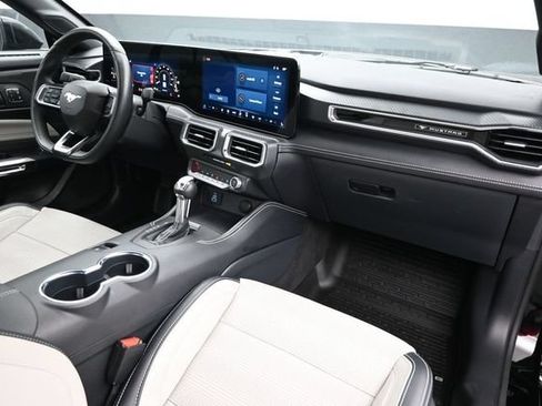 Certified 2025 Ford Mustang GT Premium RWD image 10